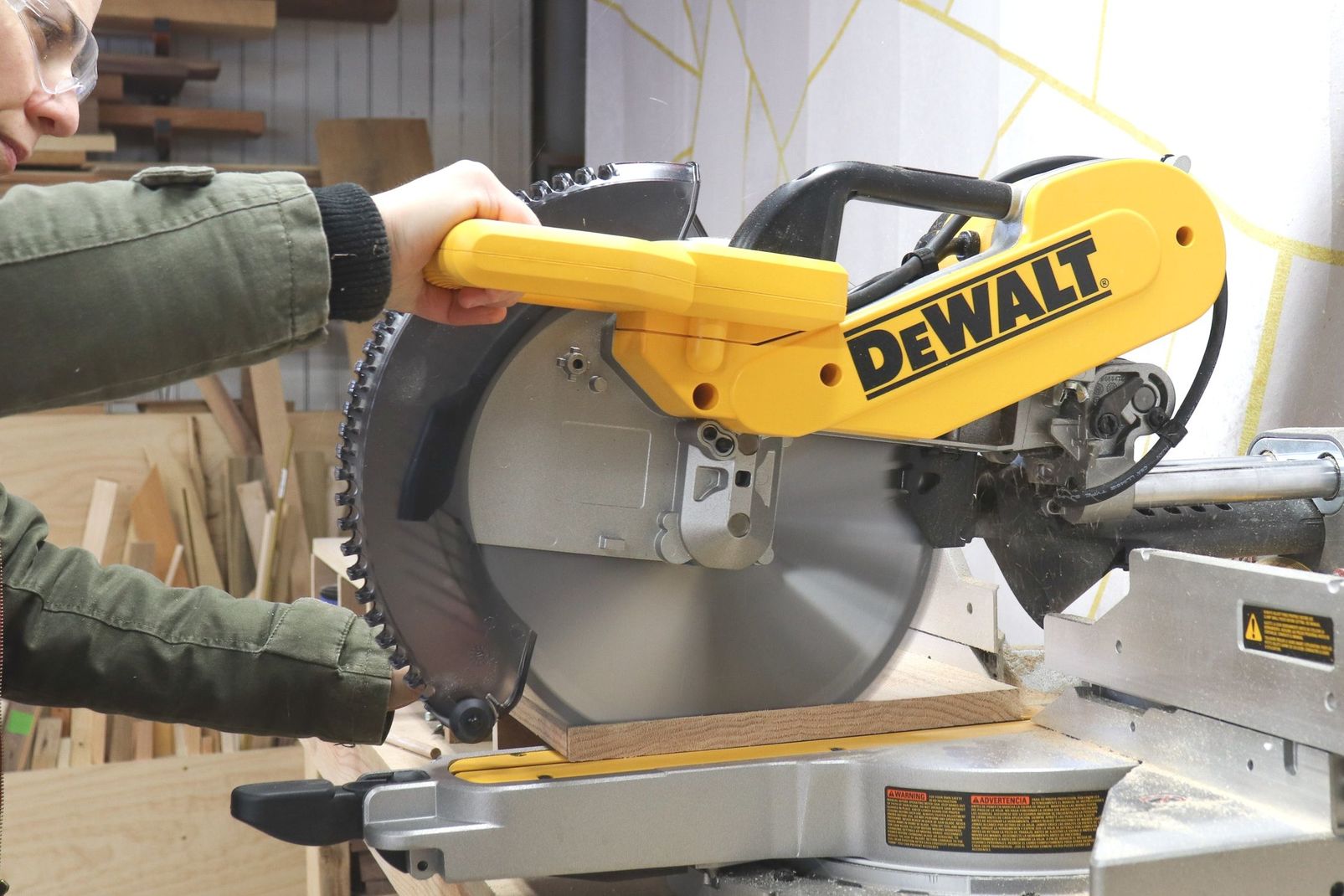 How To Use A Miter Saw